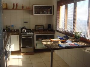 Image 4 - 178000