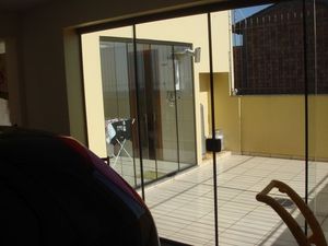 Image 19 - 178000