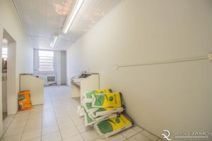 Image 14 - 178048