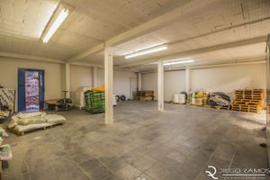 Image 20 - 178048