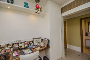 Image 11 - 178484