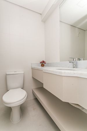 Image 13 - 178586