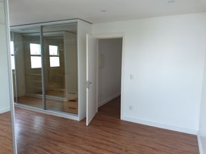 Image 10 - 178661