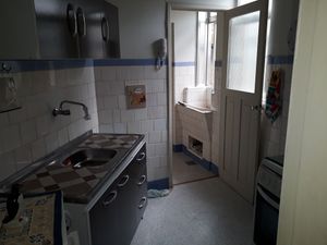 Image 12 - 178782