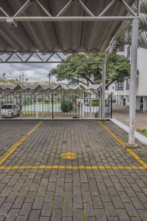Image 14 - 178870