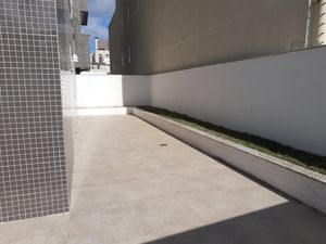 Image 10 - 179029