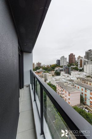Image 18 - 179072