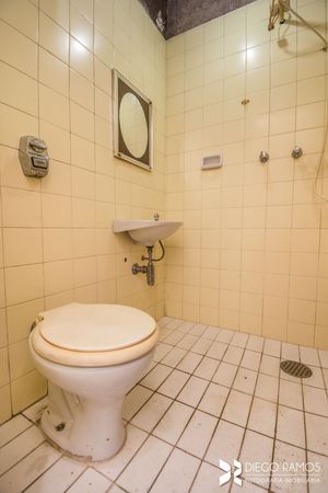 Image 30 - 179226