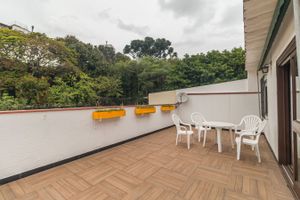 Image 29 - 179377