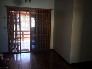 Image 19 - 179455