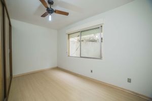 Image 11 - 179526