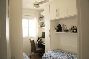 Image 12 - 179682