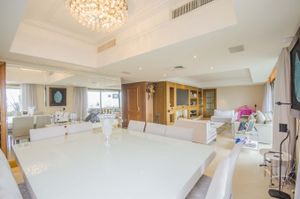 Image 4 - 179692
