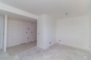 Image 1 - 179712