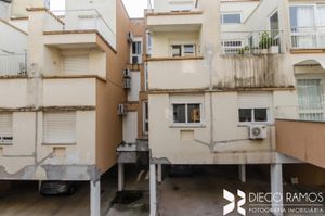 Image 9 - 179751