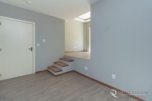 Image 1 - 179752
