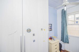 Image 8 - 179816