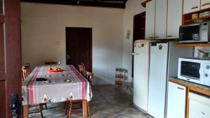 Image 24 - 179858