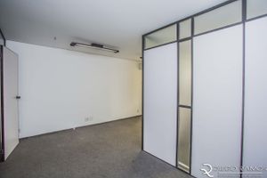 Image 12 - 179925