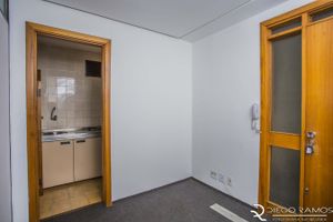 Image 17 - 179925