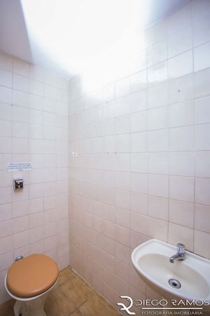 Image 19 - 179925