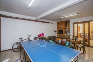 Image 31 - 179944