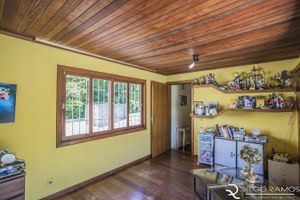 Image 35 - 179944