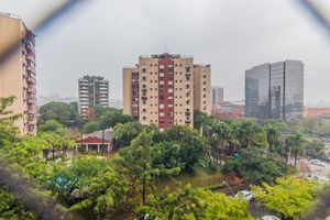 Image 2 - 179972
