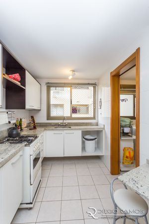 Image 15 - 180071