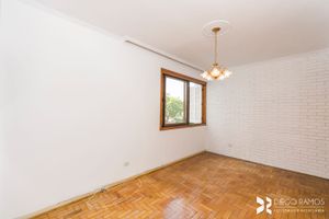 Image 6 - 180137