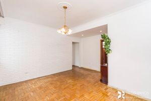 Image 7 - 180137