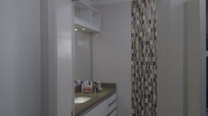 Image 18 - 180159