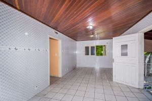 Image 19 - 180355