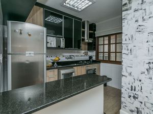 Image 20 - 180363