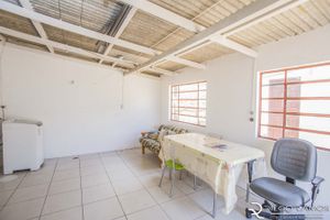 Image 22 - 180382
