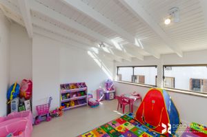 Image 31 - 180450