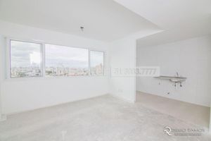 Image 38 - 180526
