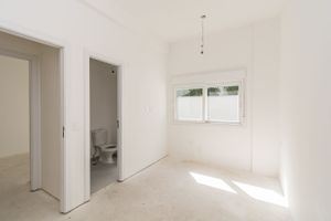 Image 10 - 180620
