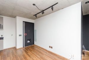 Image 3 - 180878
