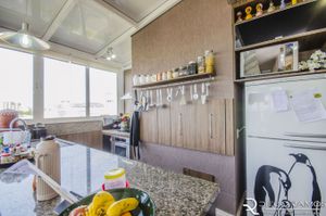 Image 10 - 180935