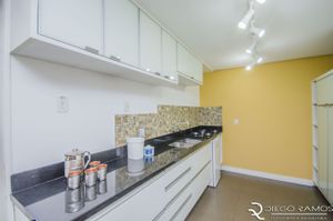 Image 19 - 180935