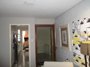Image 6 - 180950