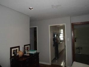 Image 9 - 180950