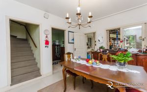 Image 4 - 181024