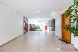 Image 32 - 181027