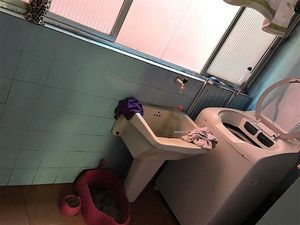 Image 9 - 181034