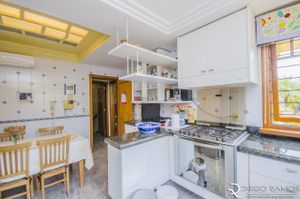Image 42 - 181122