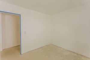 Image 30 - 181170