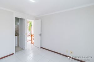 Image 17 - 181252