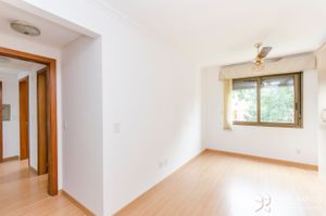 Image 4 - 181357